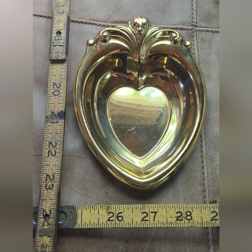 Elegant Gold Colored Heart-Shaped Catch All